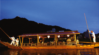 岐阜城と観覧船